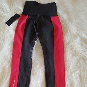NWT-Karma leggings compression ex sm.